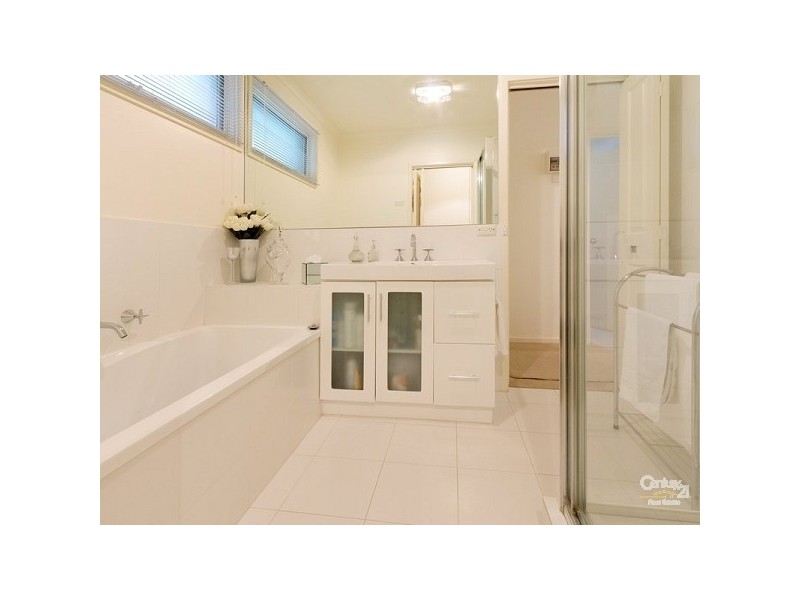 2/10 Leicester Avenue, Mount Eliza VIC 3930