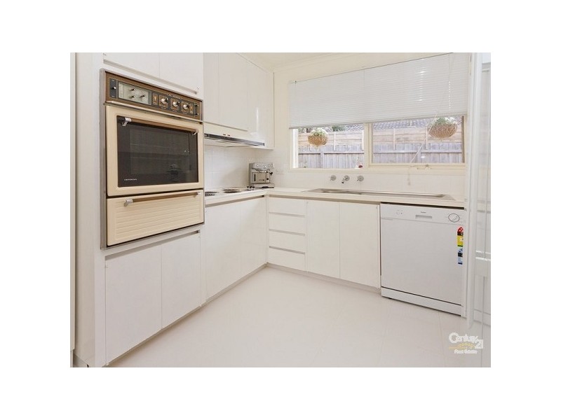 2/10 Leicester Avenue, Mount Eliza VIC 3930