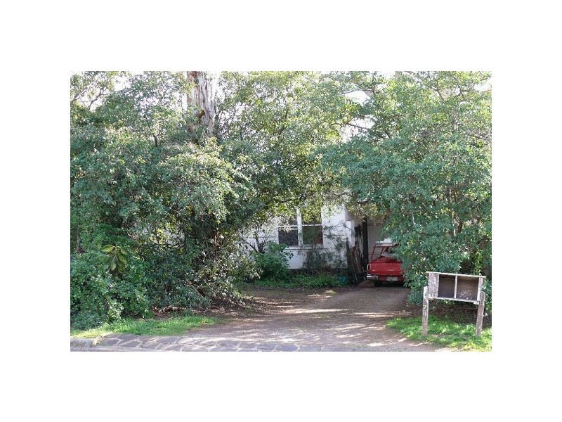 7 Matong Road, Mount Eliza VIC 3930