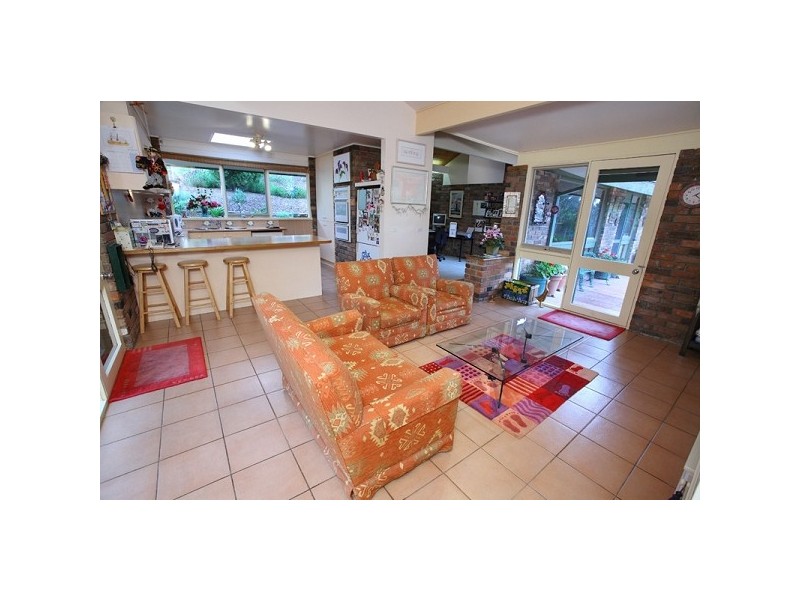 18 Berkeley Court, Mount Eliza VIC 3930