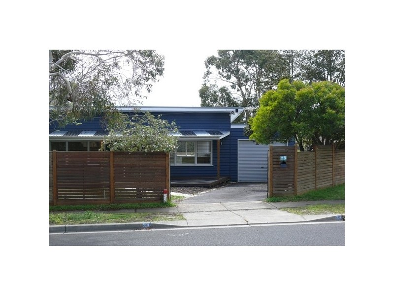 23 Bayview Rd, Mornington VIC 3931