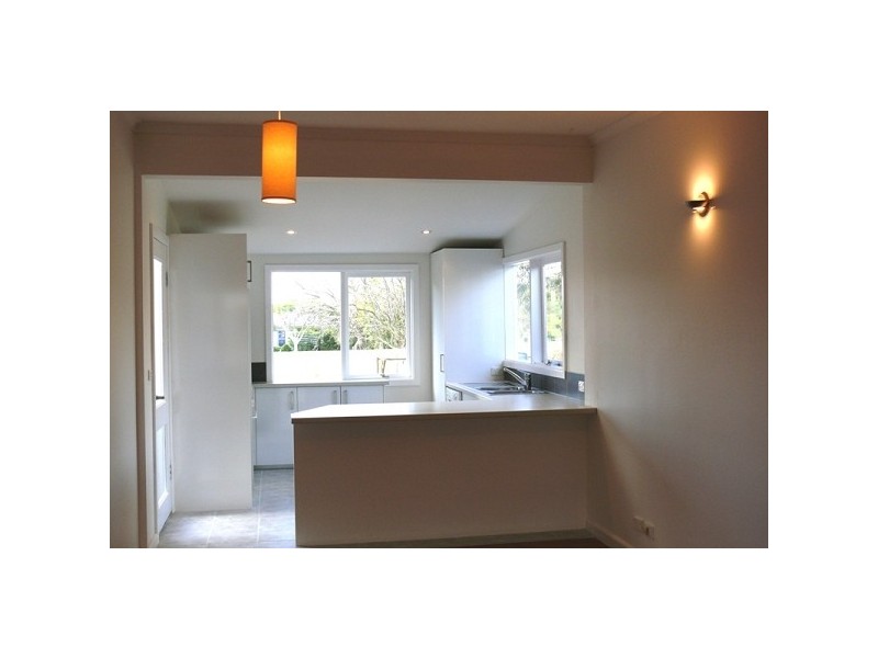 23 Bayview Rd, Mornington VIC 3931