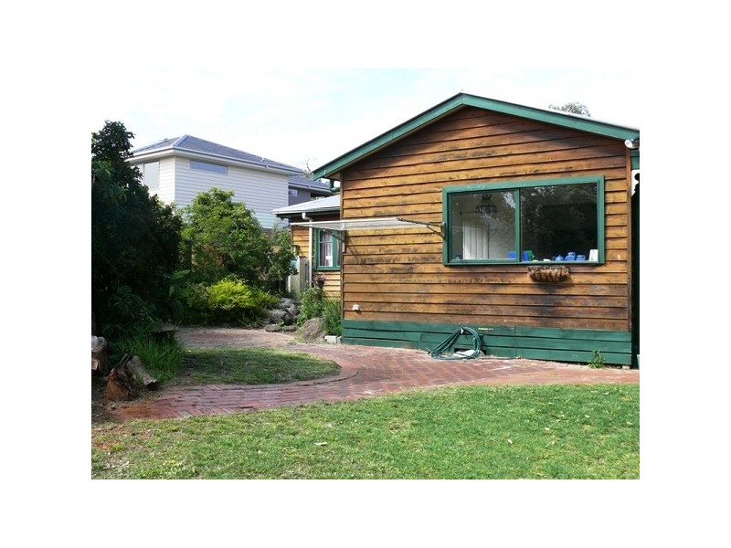 25 Alameda Avenue, Mornington VIC 3931