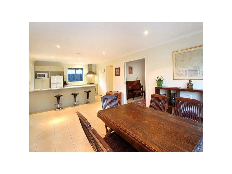 36 Samantha Drive, Mornington VIC 3931