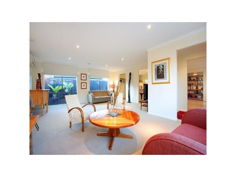 36 Samantha Drive, Mornington VIC 3931