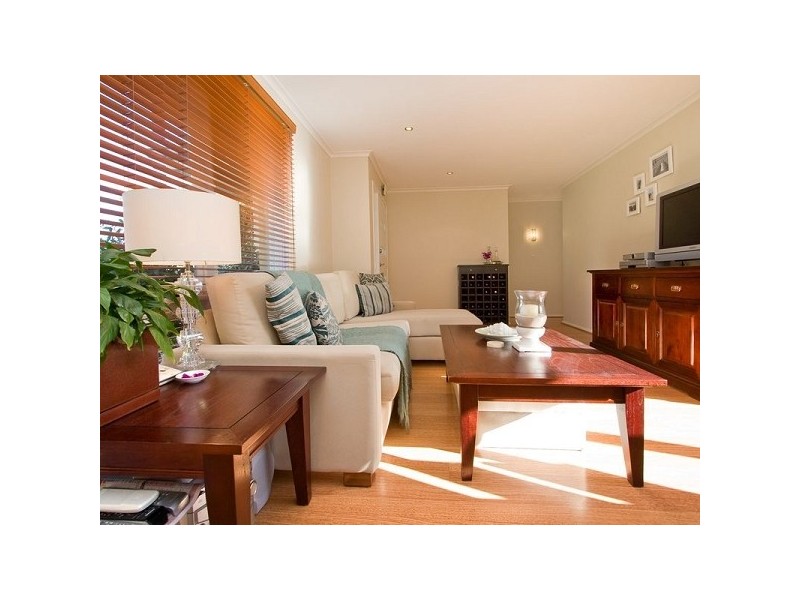 2 Petrel Close, Mount Eliza VIC 3930