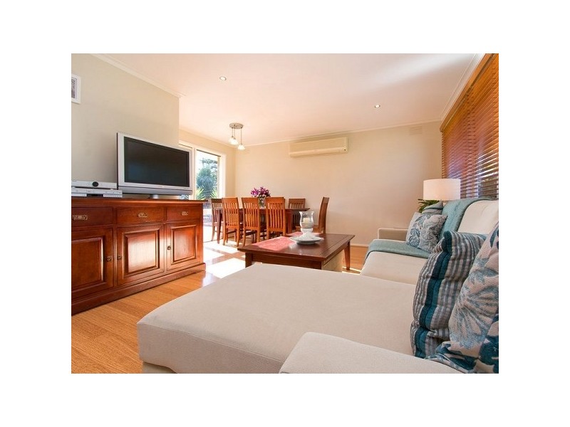 2 Petrel Close, Mount Eliza VIC 3930