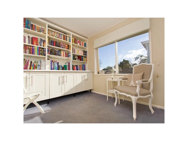 2 Petrel Close, Mount Eliza VIC 3930