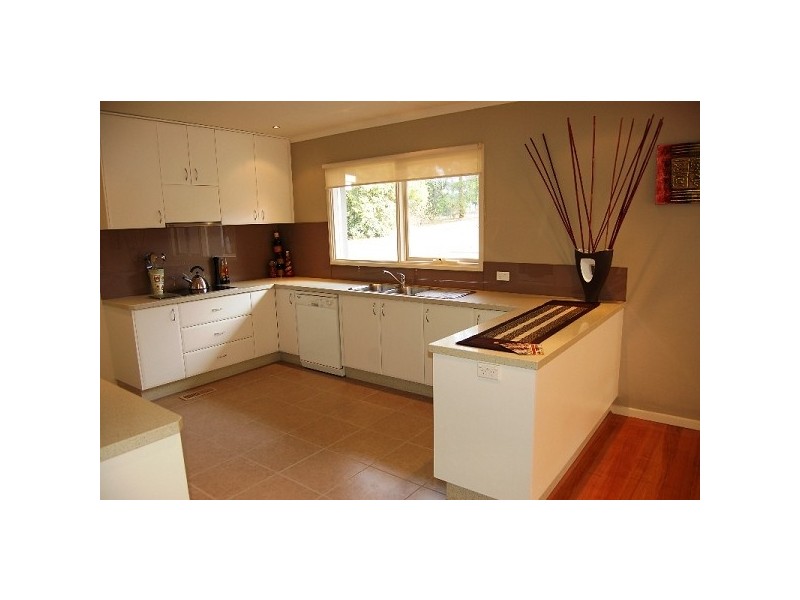 83 Bellbird Rd, Mount Eliza VIC 3930