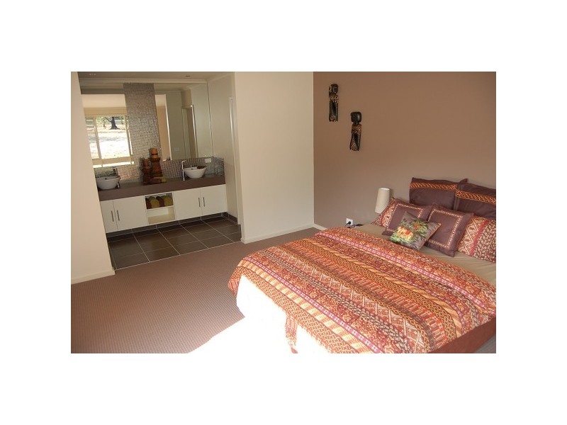 83 Bellbird Rd, Mount Eliza VIC 3930