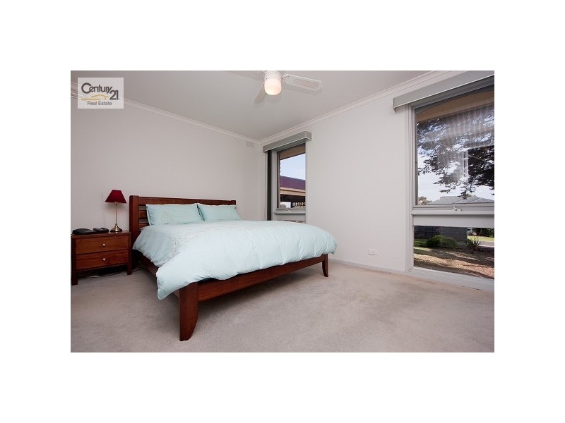 6 Gaskell Avenue, Mount Eliza VIC 3930