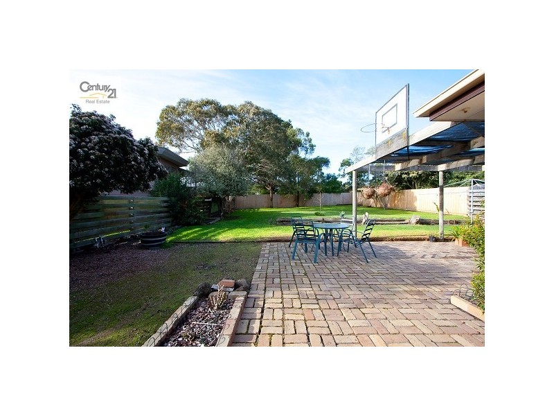 6 Gaskell Avenue, Mount Eliza VIC 3930