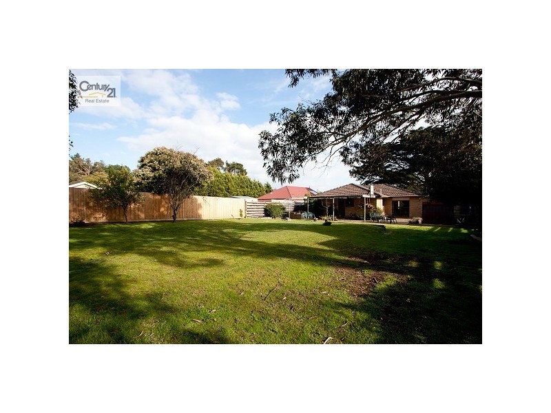 6 Gaskell Avenue, Mount Eliza VIC 3930