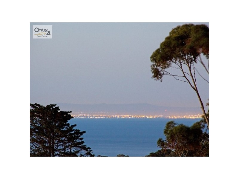 11 Eliza Drive, Mount Eliza VIC 3930