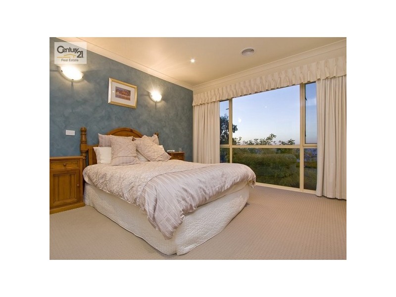 11 Eliza Drive, Mount Eliza VIC 3930