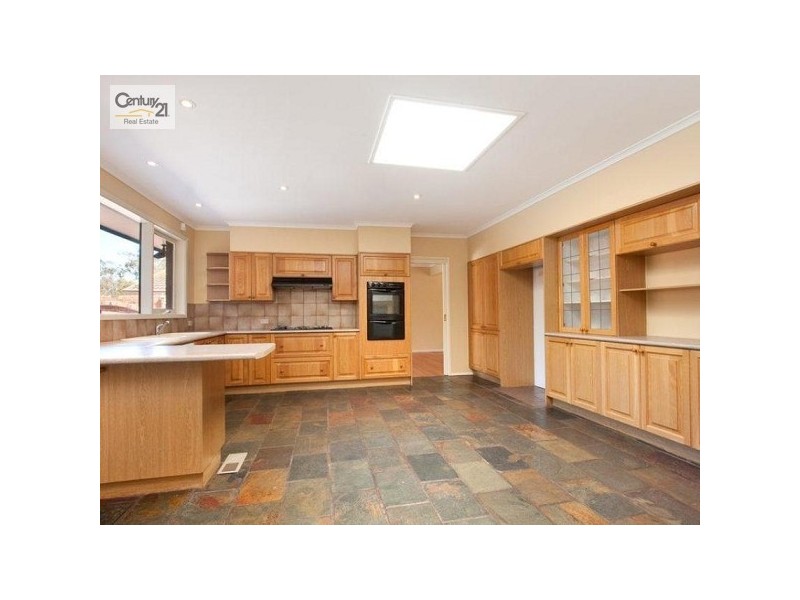 10 Fernshaw Place, Mount Eliza VIC 3930