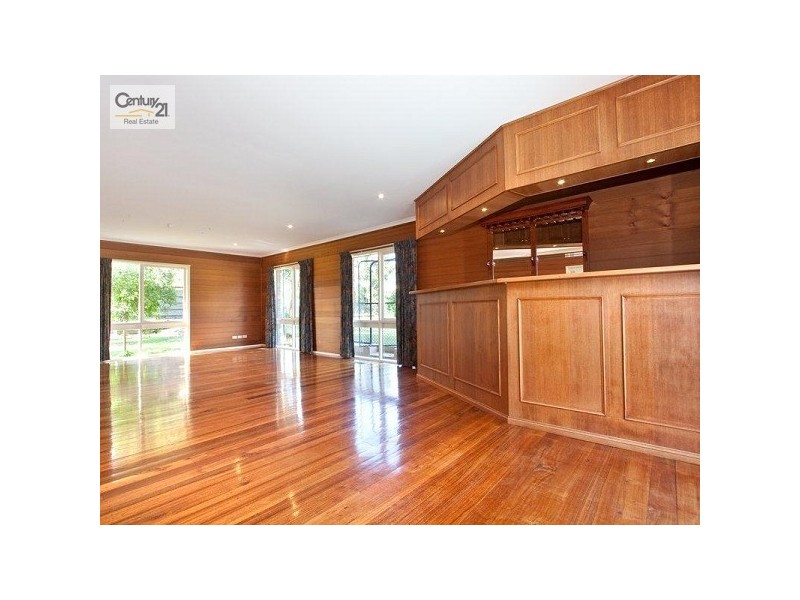 10 Fernshaw Place, Mount Eliza VIC 3930