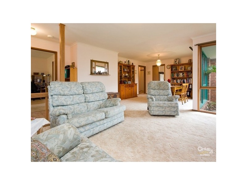 10 Summerhill Crescent, Mount Eliza VIC 3930