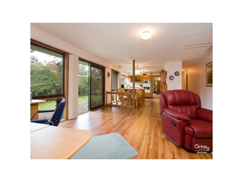 10 Summerhill Crescent, Mount Eliza VIC 3930