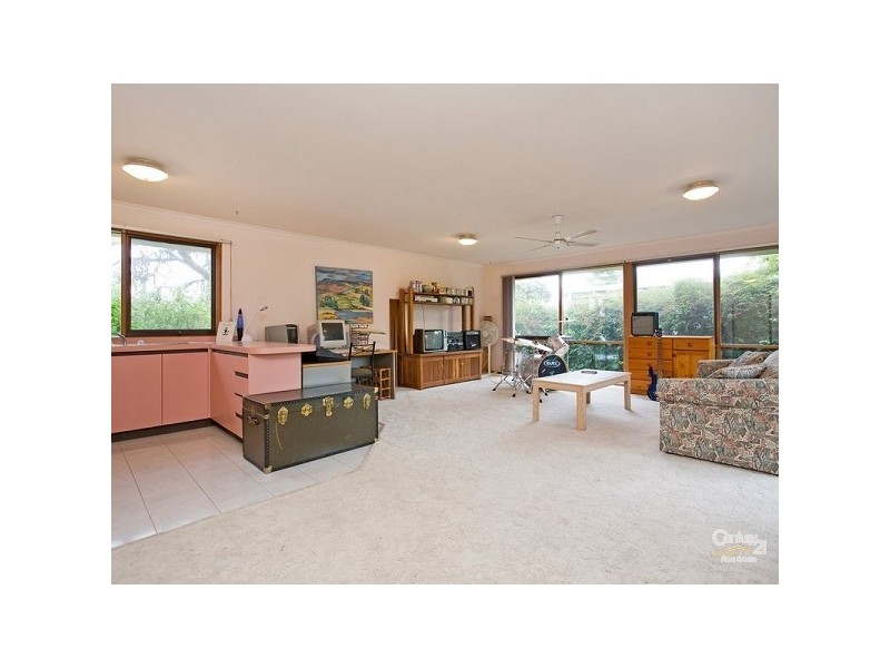 10 Summerhill Crescent, Mount Eliza VIC 3930