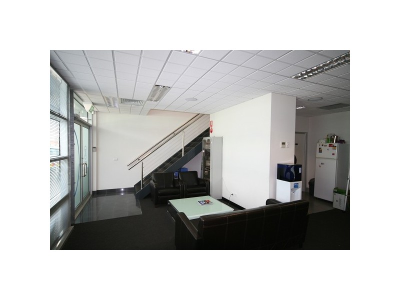 3/3 Westside Avenue, Port Melbourne VIC 3207