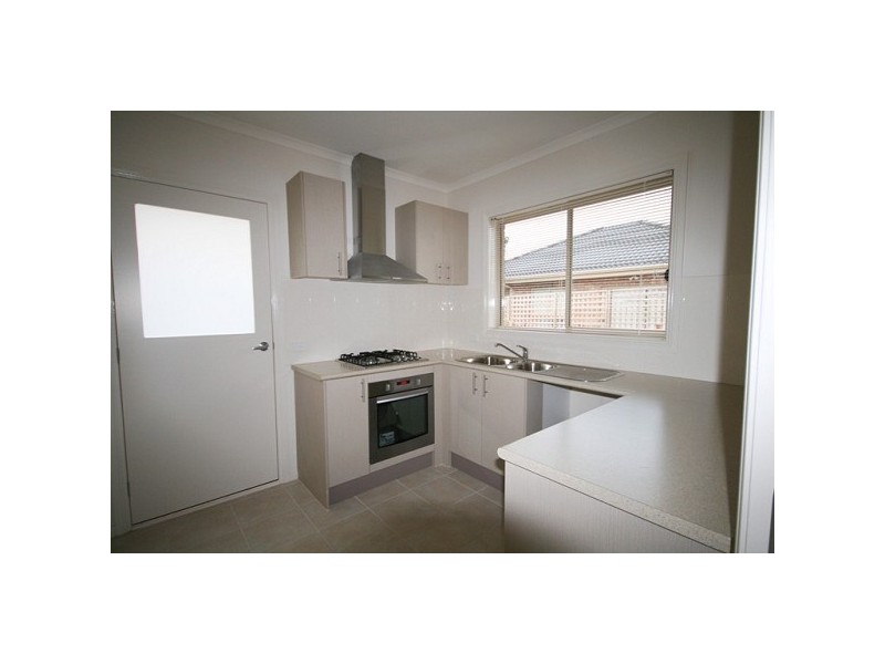 Unit 2 – 366 Koornang Road, Carnegie VIC 3163