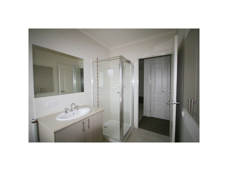 Unit 2 – 366 Koornang Road, Carnegie VIC 3163