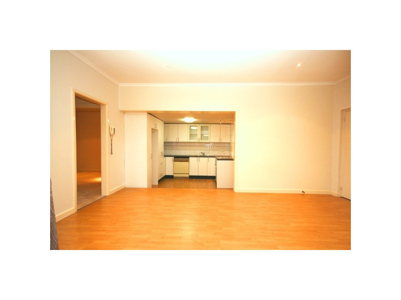 Unit 2 – 33 Kangaroo Road, Murrumbeena VIC 3163