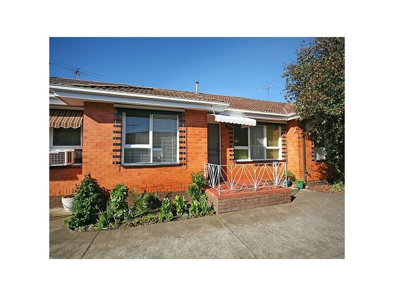 6/50 Coorigil Road, Carnegie VIC 3163