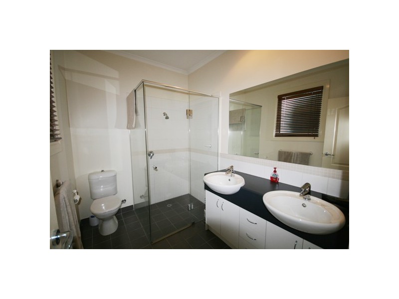 Unit 2/26-28 Maroo Street, Hughesdale VIC 3166