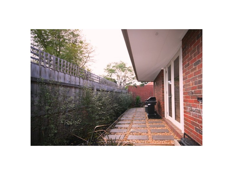 Unit 2/26-28 Maroo Street, Hughesdale VIC 3166