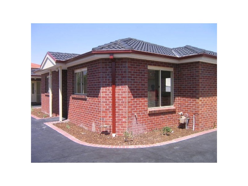 2/8 Noble Street, Noble Park VIC 3174