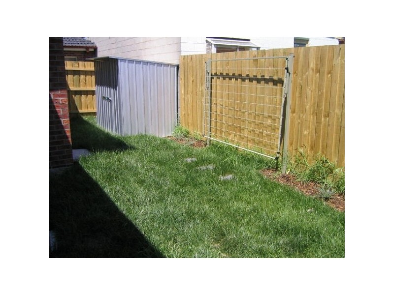 2/8 Noble Street, Noble Park VIC 3174