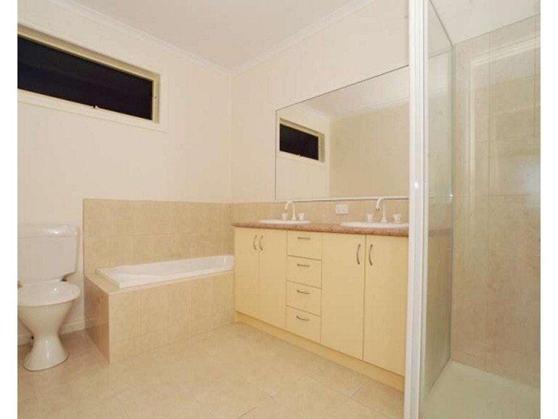 11/28 Kelvinside Road, Noble Park VIC 3174