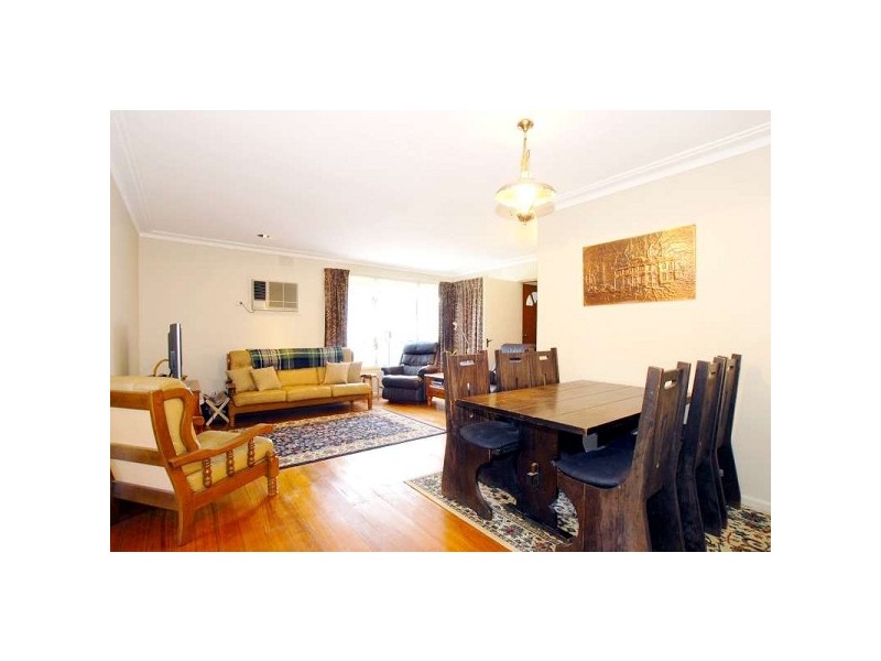 9 Oberon Street, Dandenong North VIC 3175