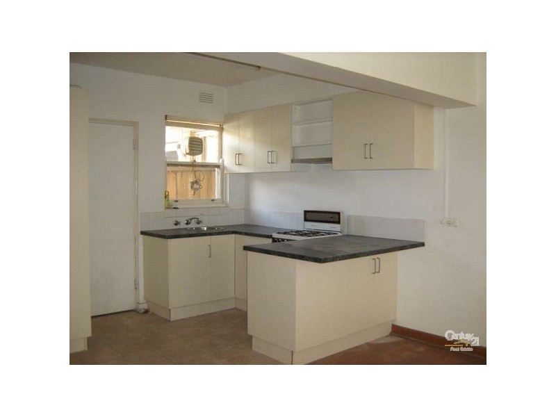 2/42 Princes Highway, Dandenong VIC 3175