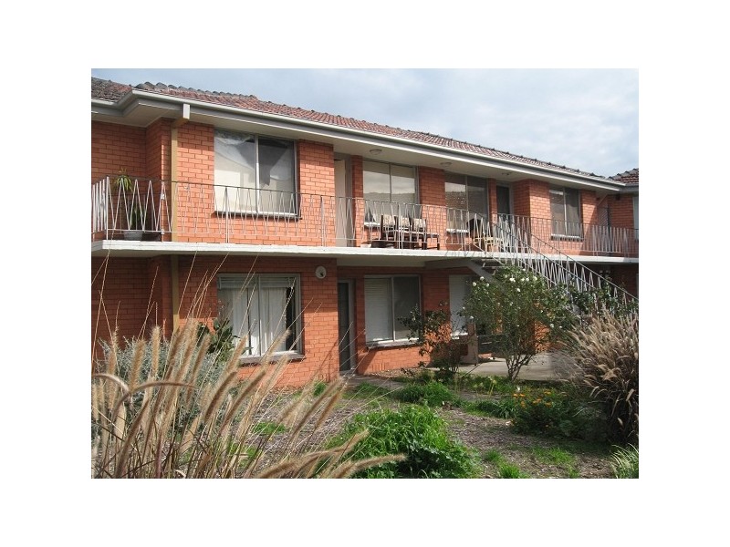 2/2-6 Kelvin Grove, Springvale VIC 3171