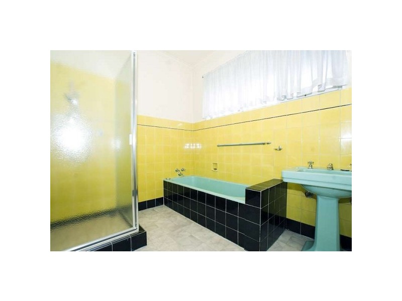 341 Princes Hwy, Noble Park VIC 3174