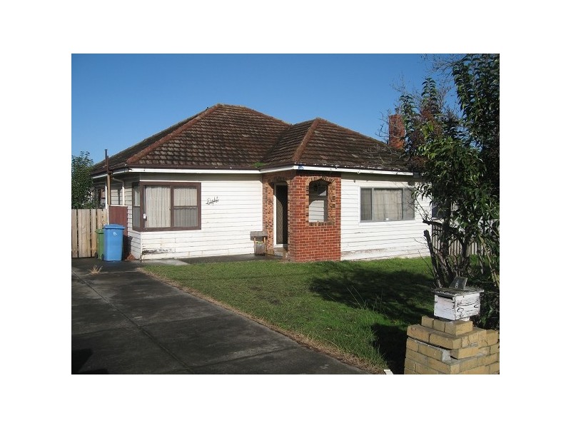 8 Kemp Street, Springvale VIC 3171