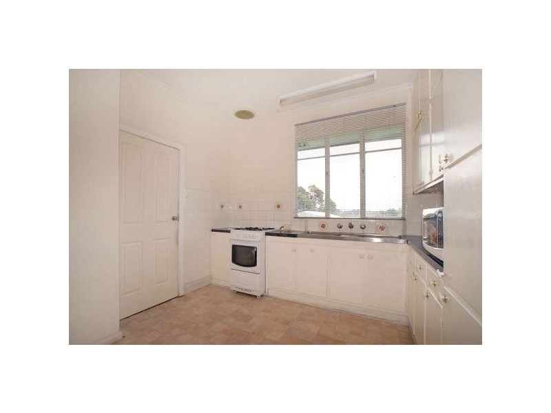 14 Lexton Avenue, Dandenong VIC 3175