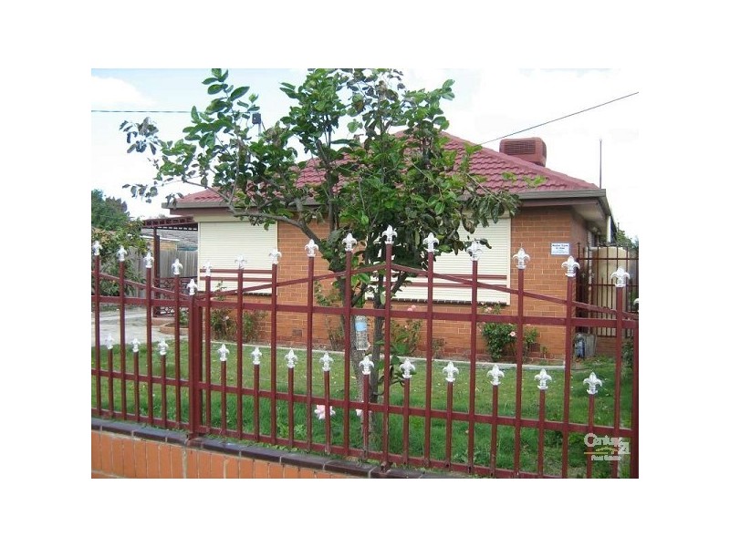 2 Maureen Crescent, Noble Park VIC 3174