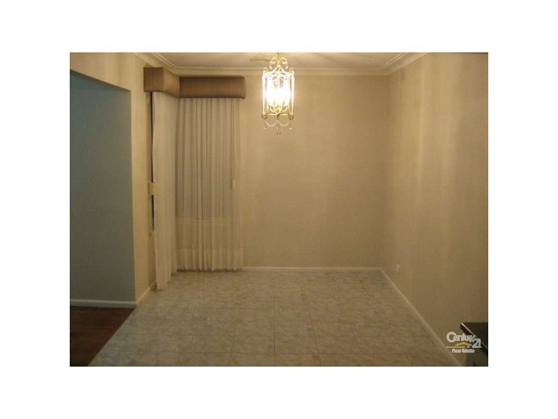 2 Maureen Crescent, Noble Park VIC 3174