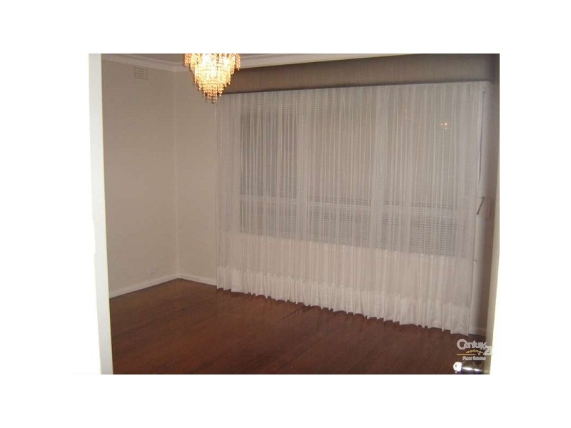 2 Maureen Crescent, Noble Park VIC 3174