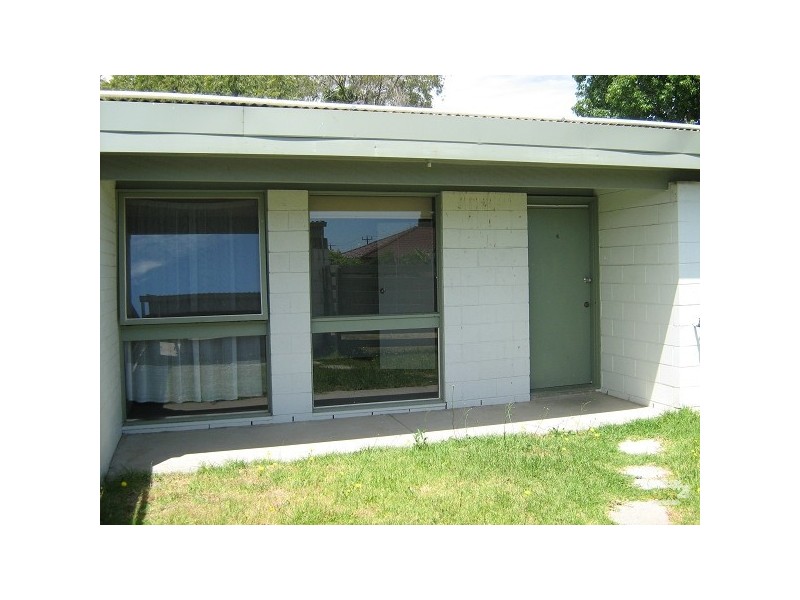 4/9 Henderson Road, Keysborough VIC 3173