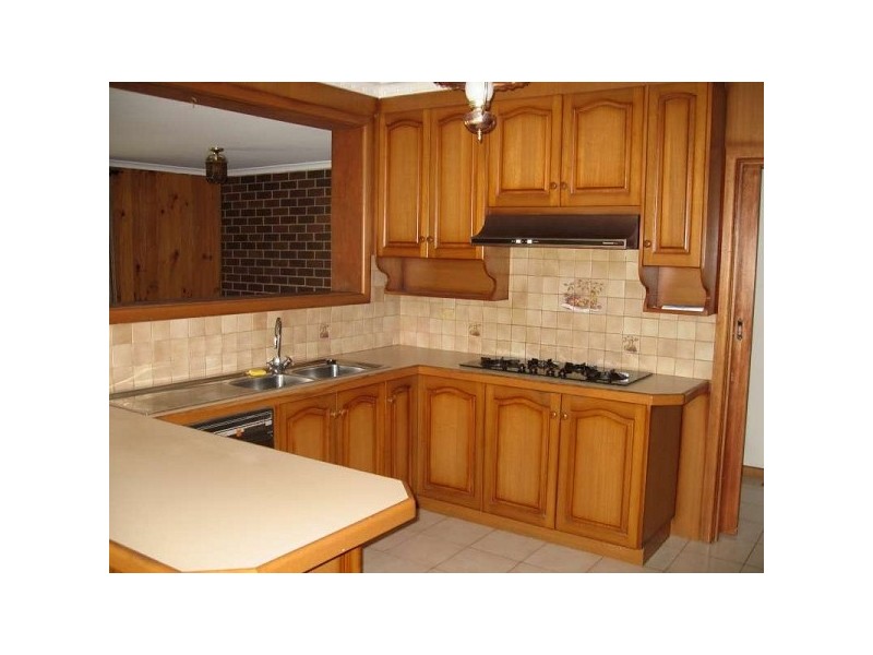 22 Albany Drive, Mulgrave VIC 3170