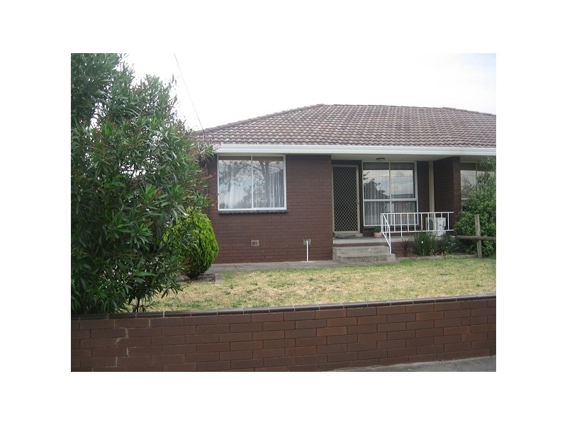 1/18 Eulinga Road, Clarinda VIC 3169