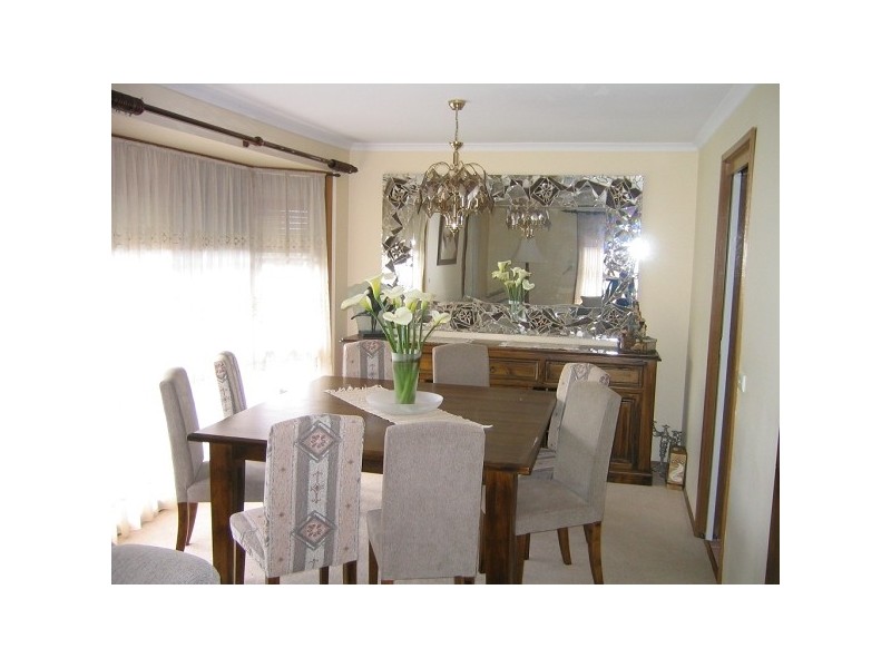 18 McKeon Circuit, Dandenong North VIC 3175