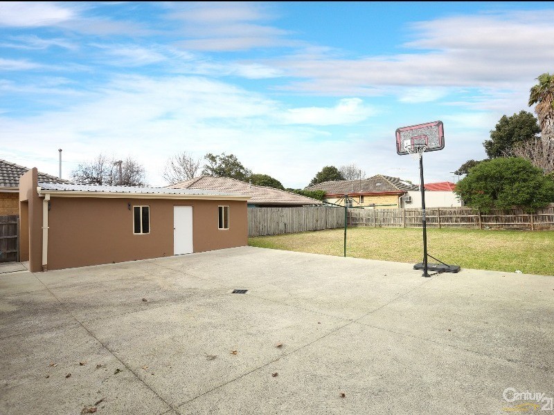 1002 Heatherton Road, Noble Park VIC 3174