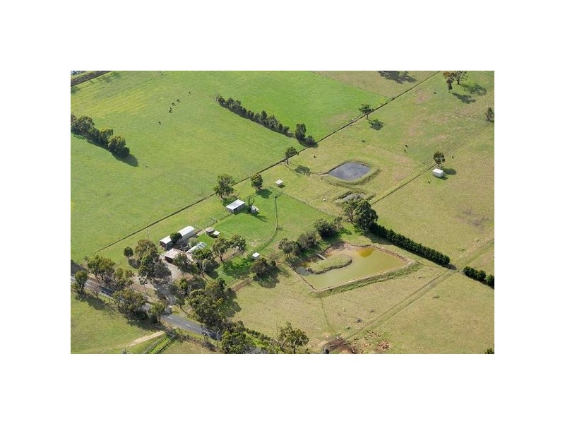 40 Snell Road, Nar Nar Goon VIC 3812