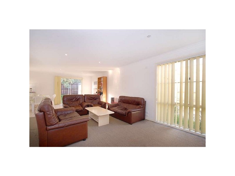 4/8 Larbert Road, Noble Park VIC 3174